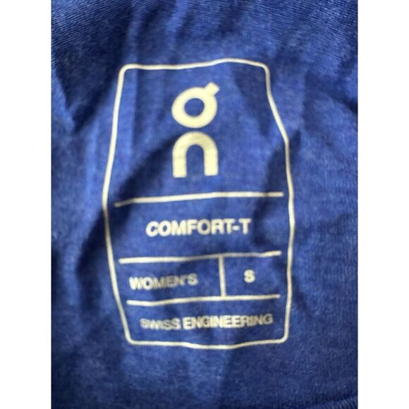 On Cloud T-Shirt R.O.C Women's Small Indigo Athletic‎ Outdoor Gym Stretch NWT - Picture 4 of 7